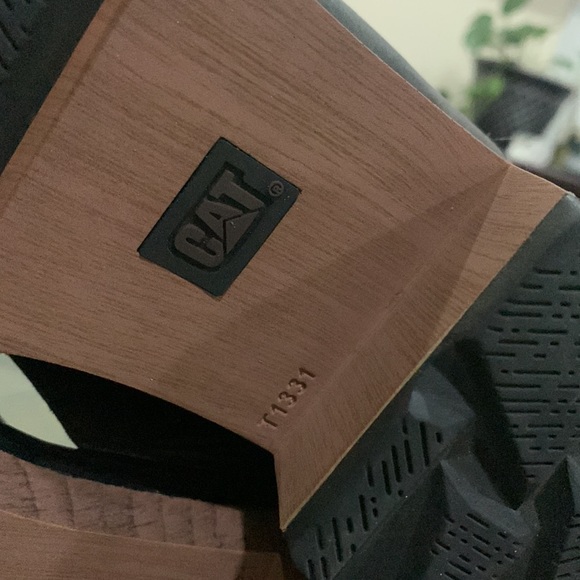 CAT (CATERPILLAR) Chunky Block Wood Heel Black Leather Slingback Sandals - Picture 11 of 12